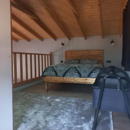 Galabaapart Mami House * Каш